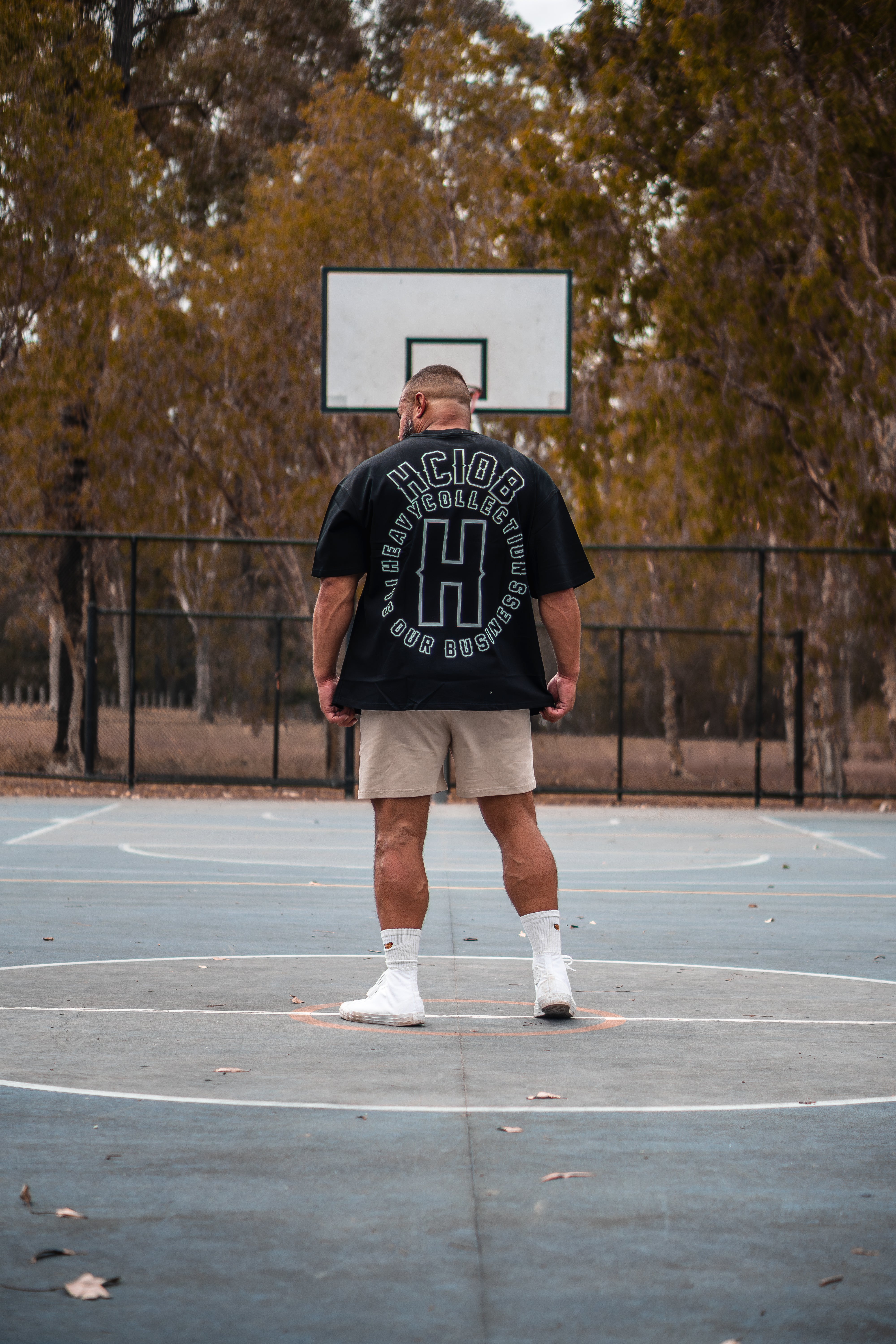 BLACK OVERSIZED VARSITY PLAYERS TEE