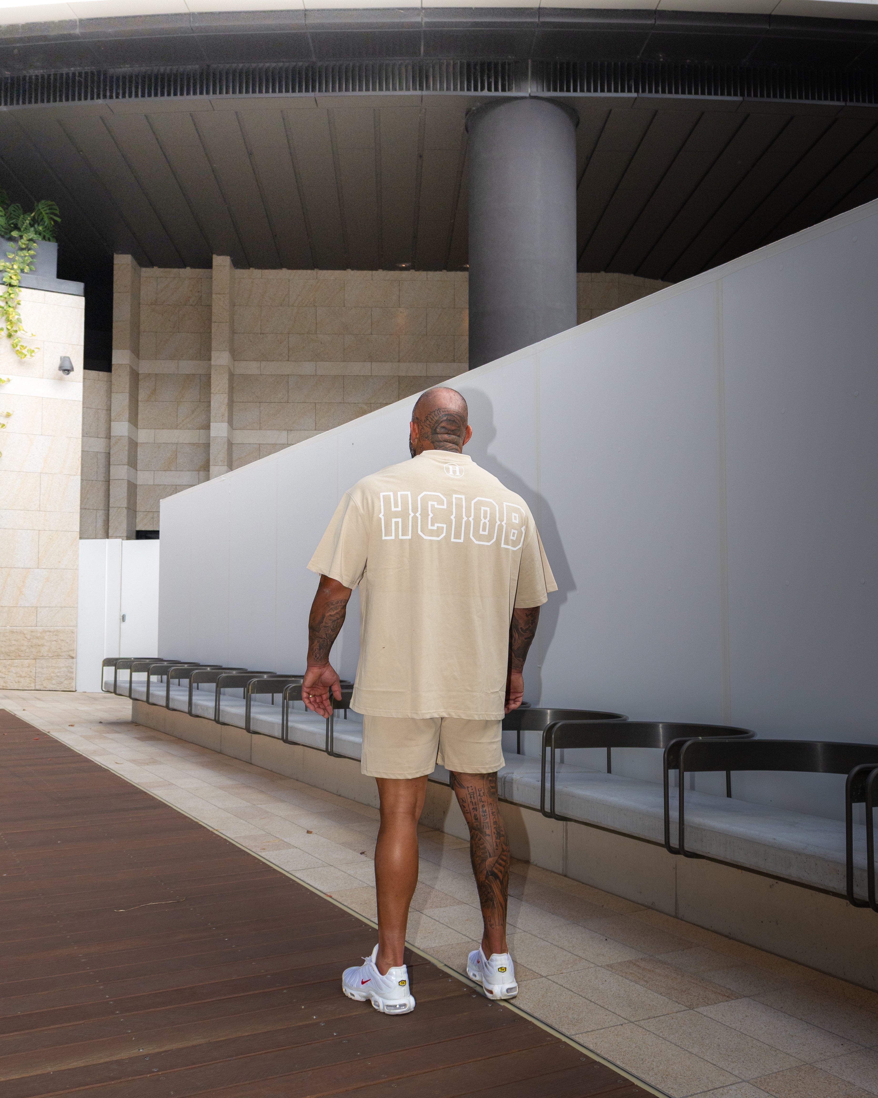 OVERSIZED HCIOB ESSENTIALS TEES