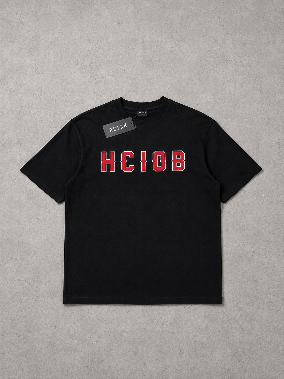 VARSITY PLAYERS TEE — CRIMSON